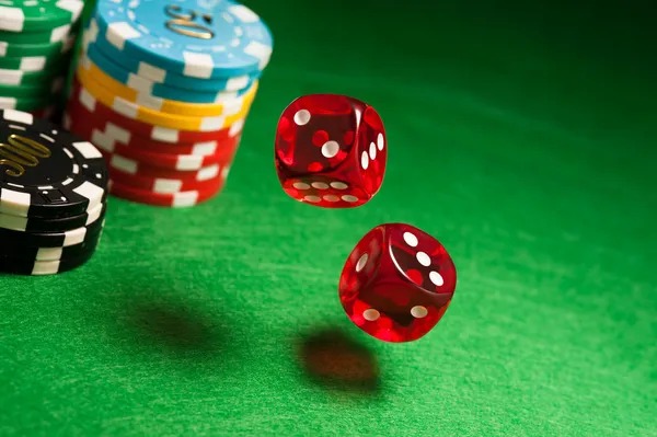 sicbo app interface showing live dealer tables and payment options